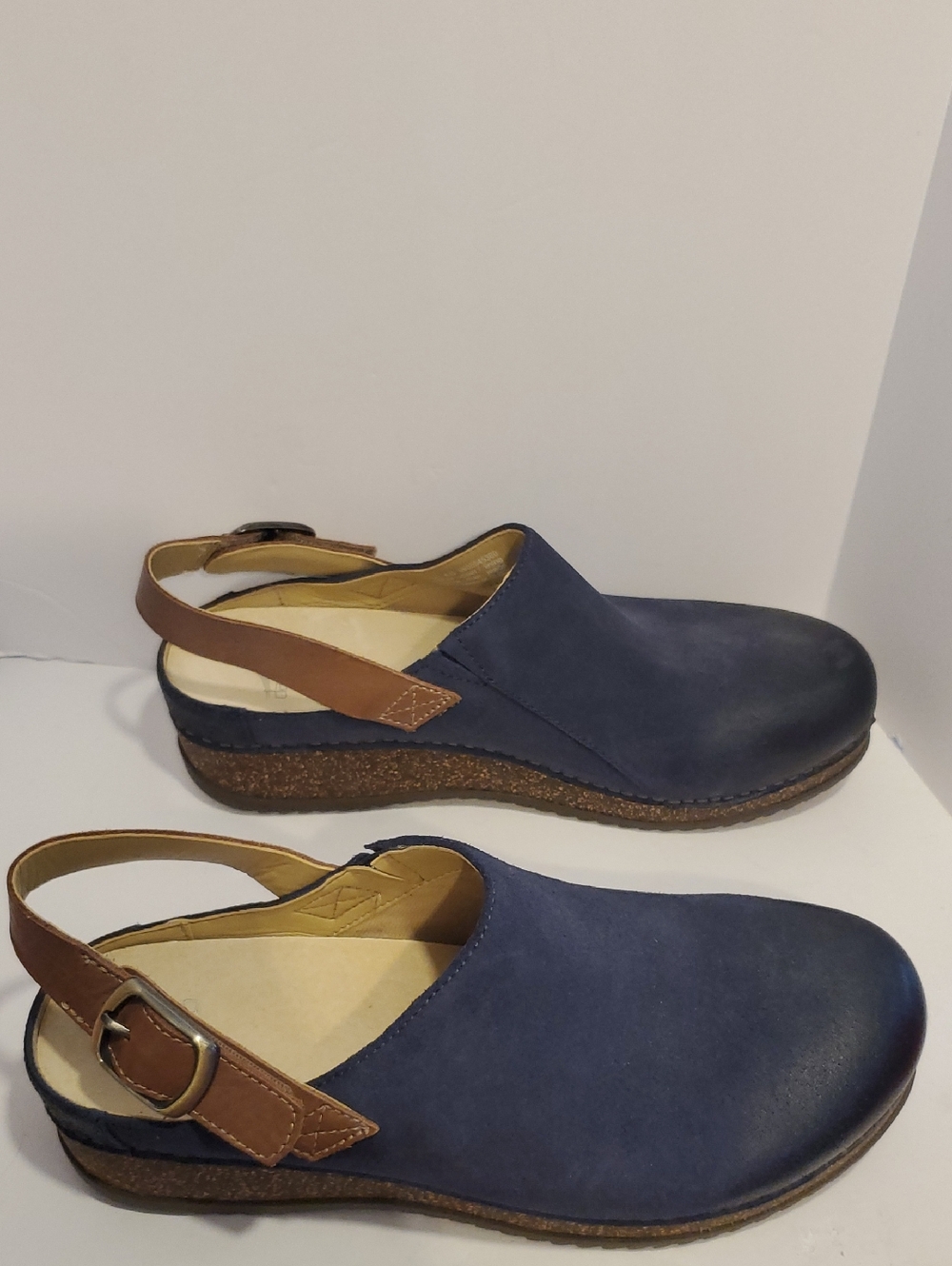 DANSKO Merrin Slingback Clogs In Blue Burnished Suede Size 10 NWOT'S - Picture 3 of 12